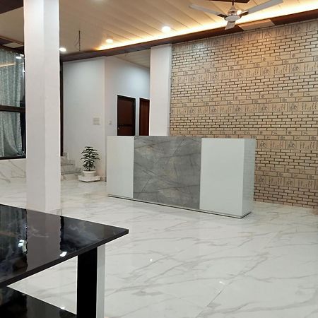 5 Petals Hotel พาราณสี ภายนอก รูปภาพ