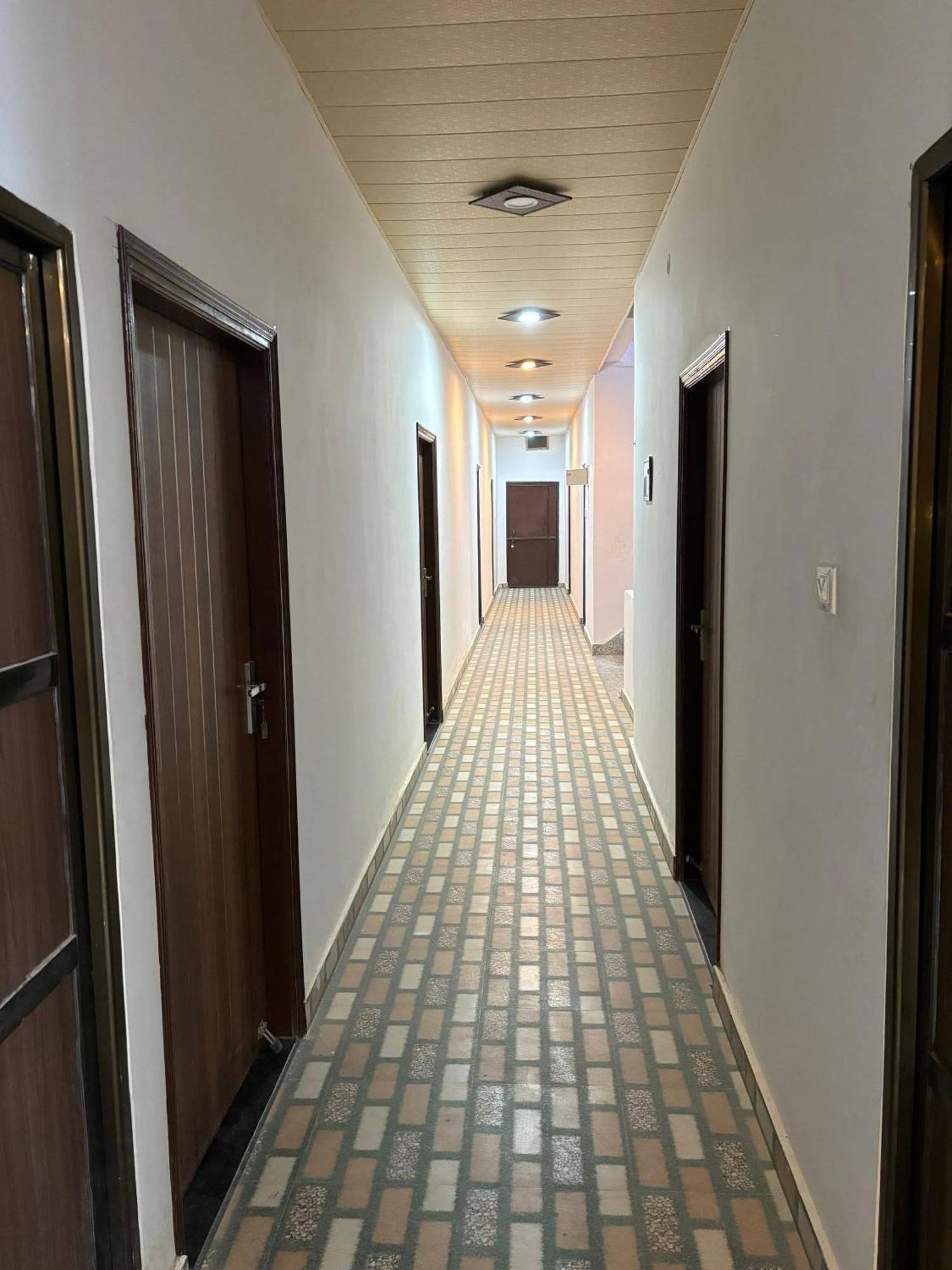 5 Petals Hotel พาราณสี ภายนอก รูปภาพ